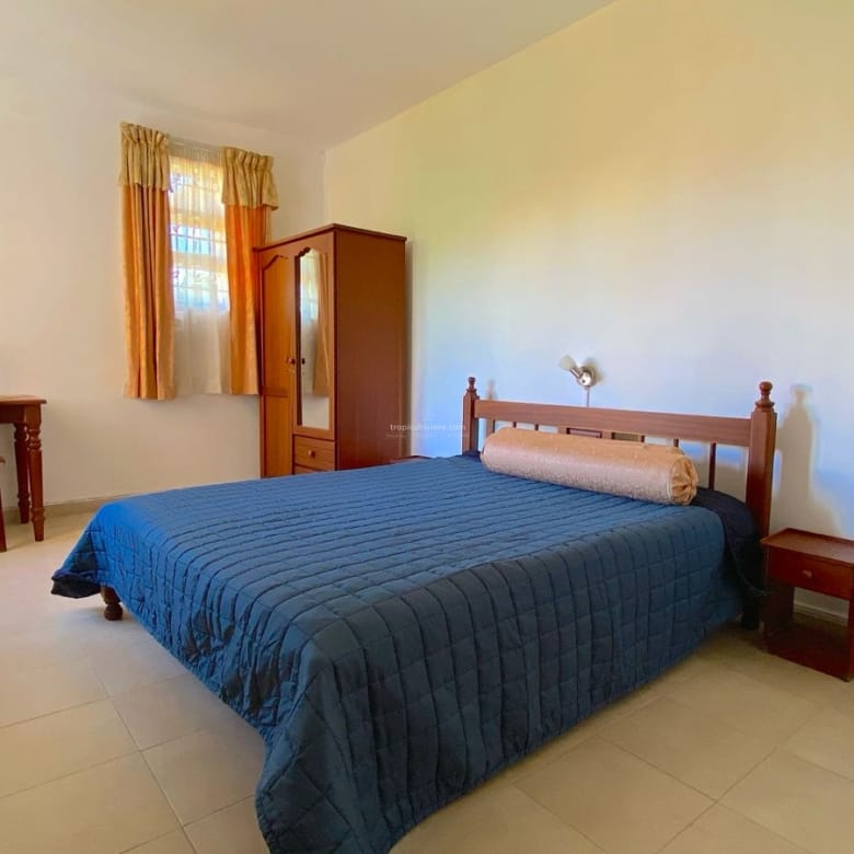 À vendre – Villa meublée de 6 chambres, 480 m² – Flic-en-Flac, Île Maurice