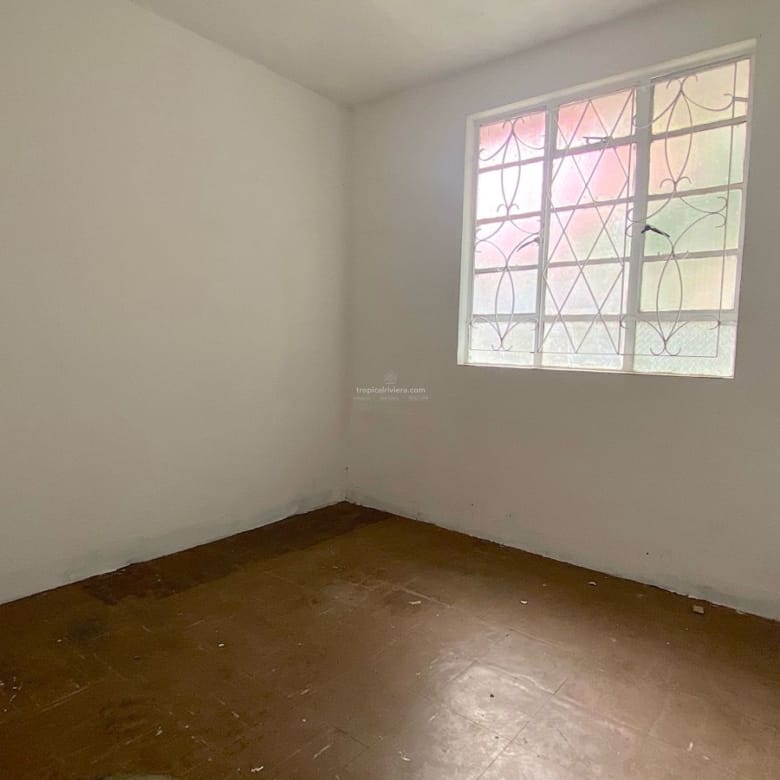 Rental – Polyvalent Building with Large Gated Yard in Rose Hill Centre