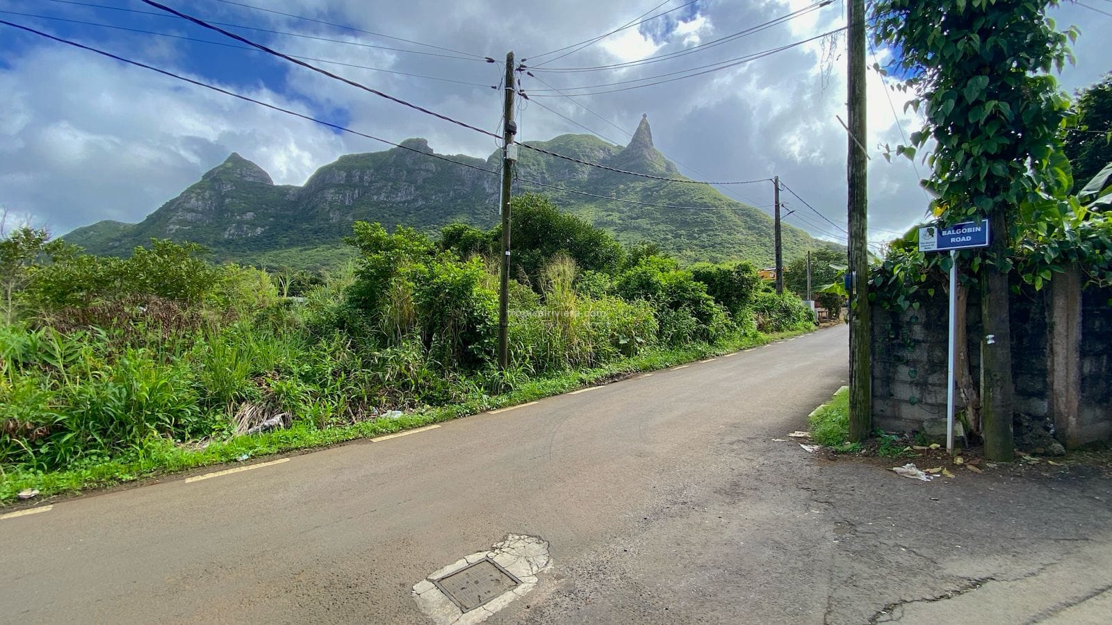 land for sale St Pierre la laura Malenga (4) Land for Sale – 1,899.39 m² – La Laura Malenga, St Pierre