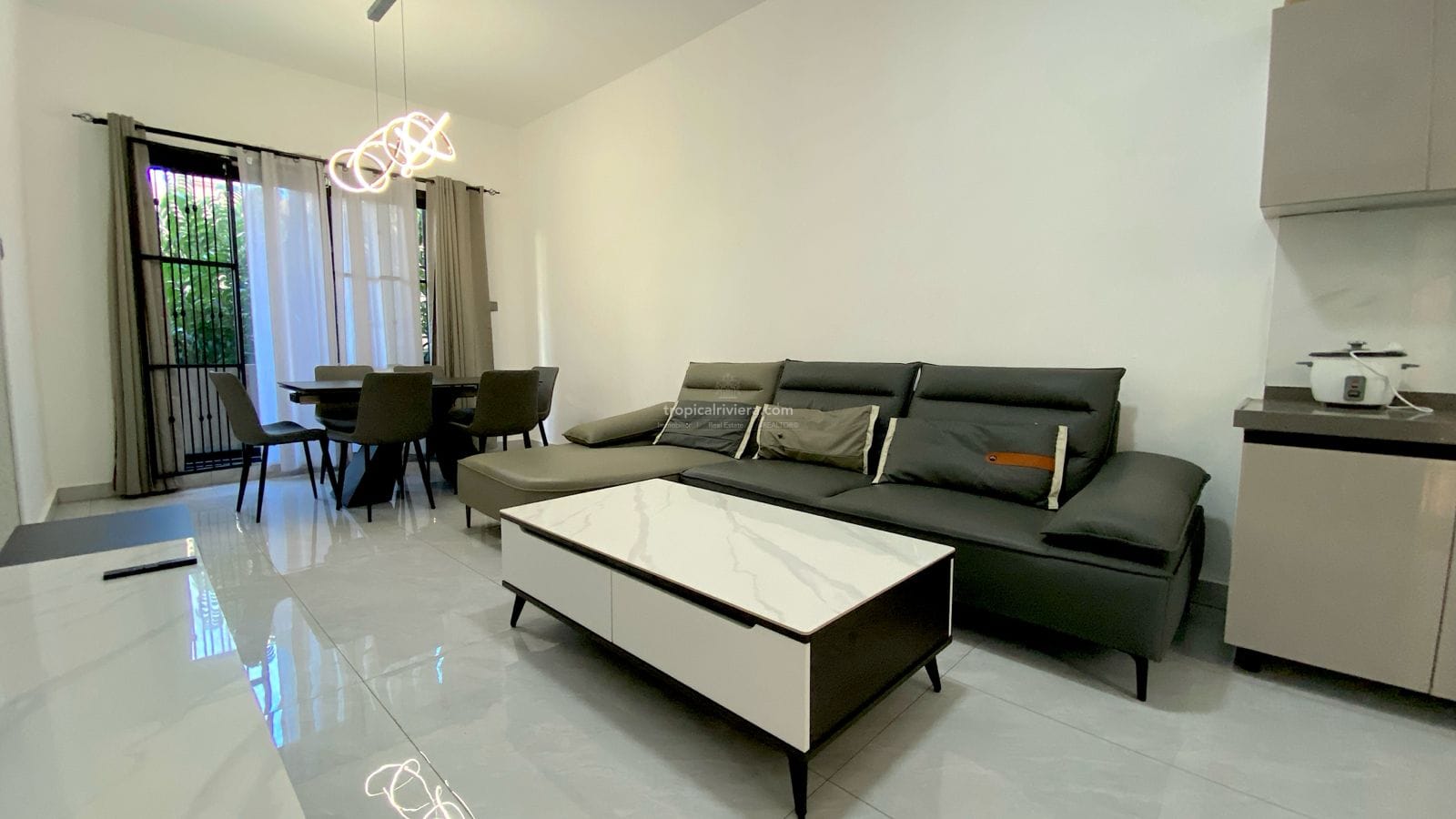 Location – Appartement meublé de 2 chambres – Albion – Rivière-Noire