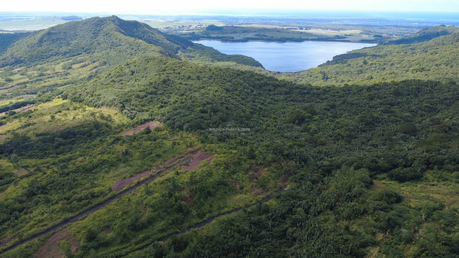Agricultural Land for Sale in Les Mariannes | 3,075.86 m² with Panoramic Views & Stream