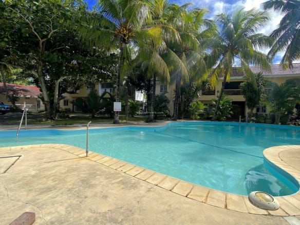 Rental – 2 Bedroom Fully Furnished Apartment with Pool in a Gated Community – Poste Lafayette, Flacq