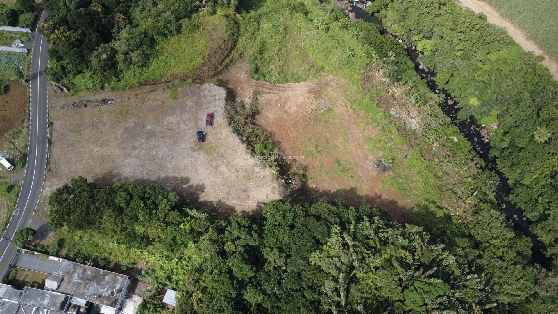 Riverside Residential / Commercial Land 6,109 m² (145 Perches) – Rivière du Poste