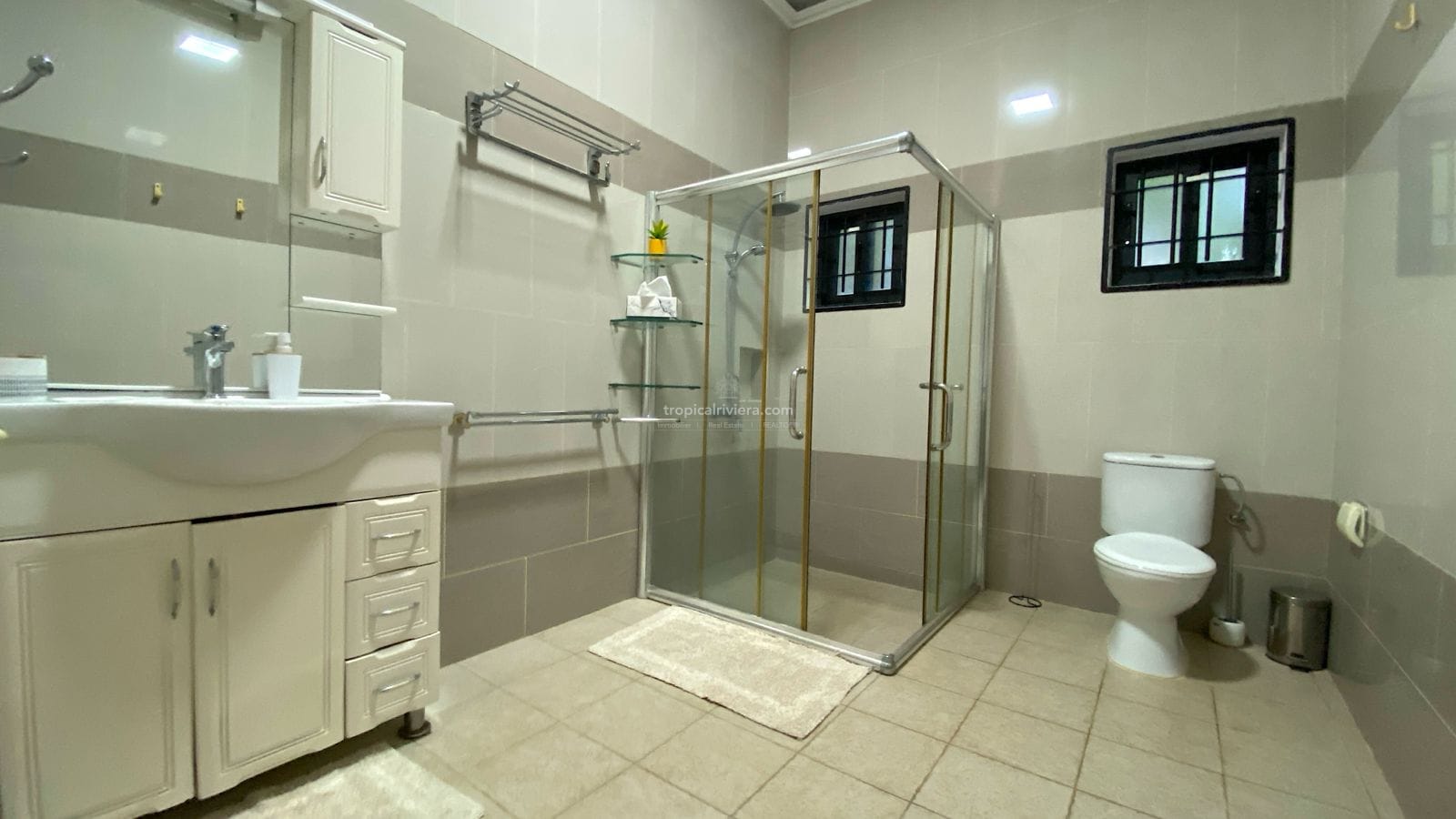 Rental – 3 Bedroom Furnished Villa with Private Pool – Albion, Black River