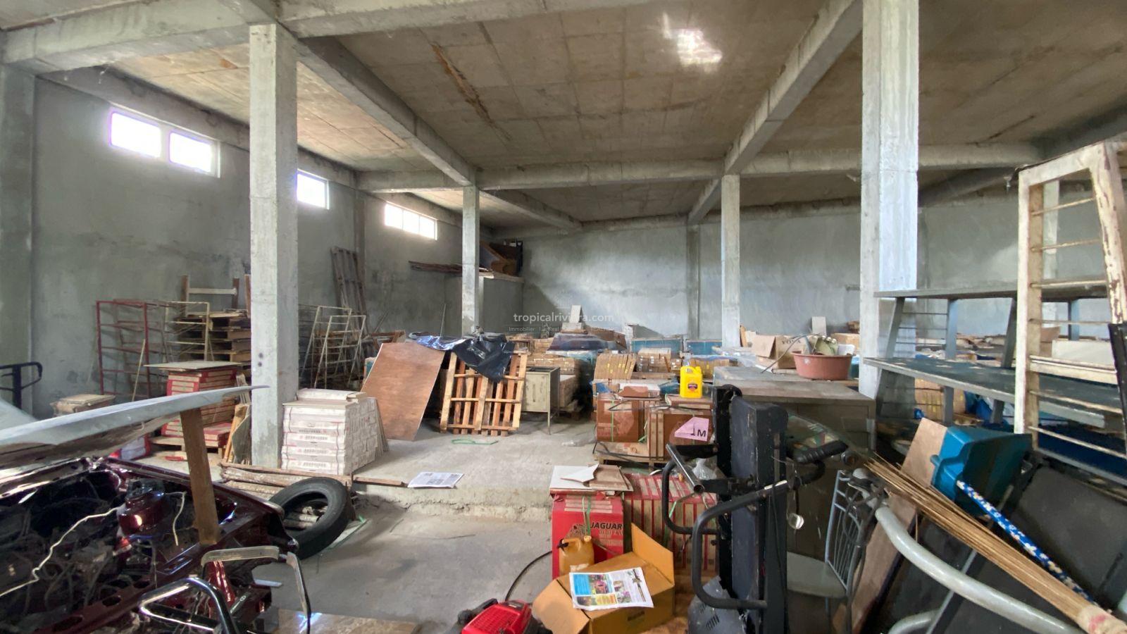Rental – Commercial Space / Warehouse / Multipurpose Building 4,500 Sq ft – Centre de Flacq
