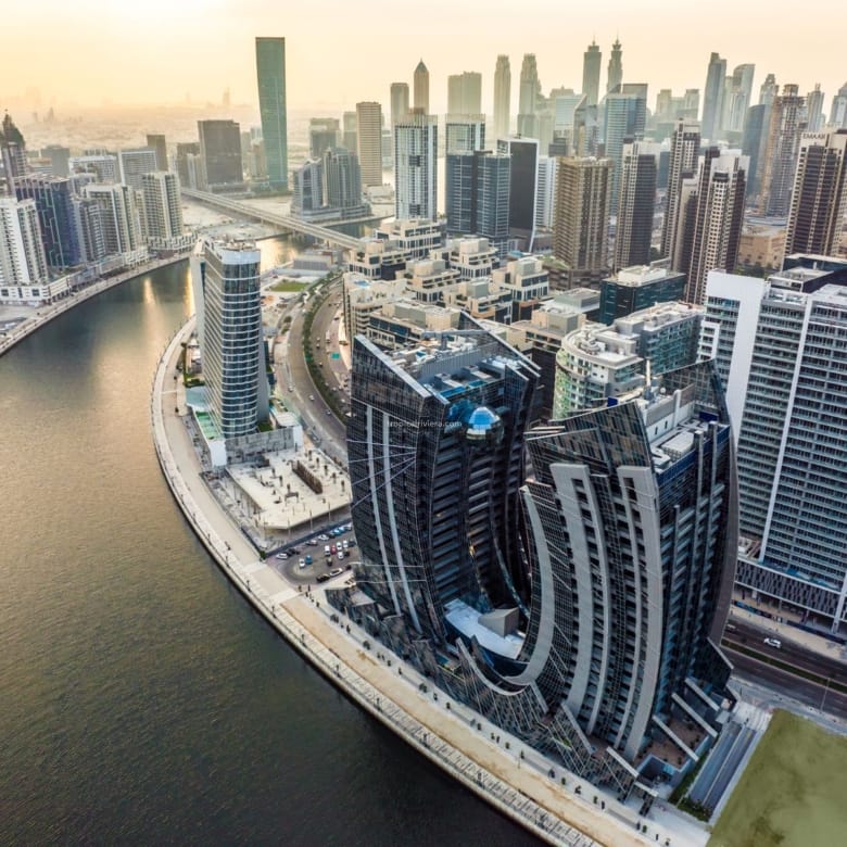 DaVinci Tower Residences by Pagani — Appartement en duplex de trois chambres — Dubaï