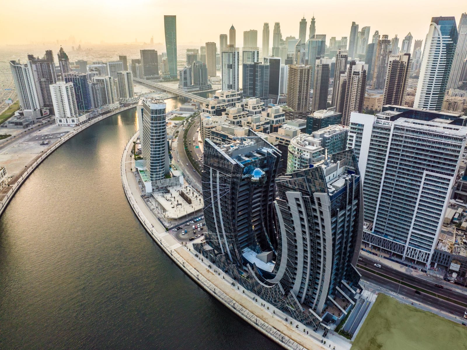 DaVinci Tower Residences by Pagani — Appartement en duplex de trois chambres — Dubaï