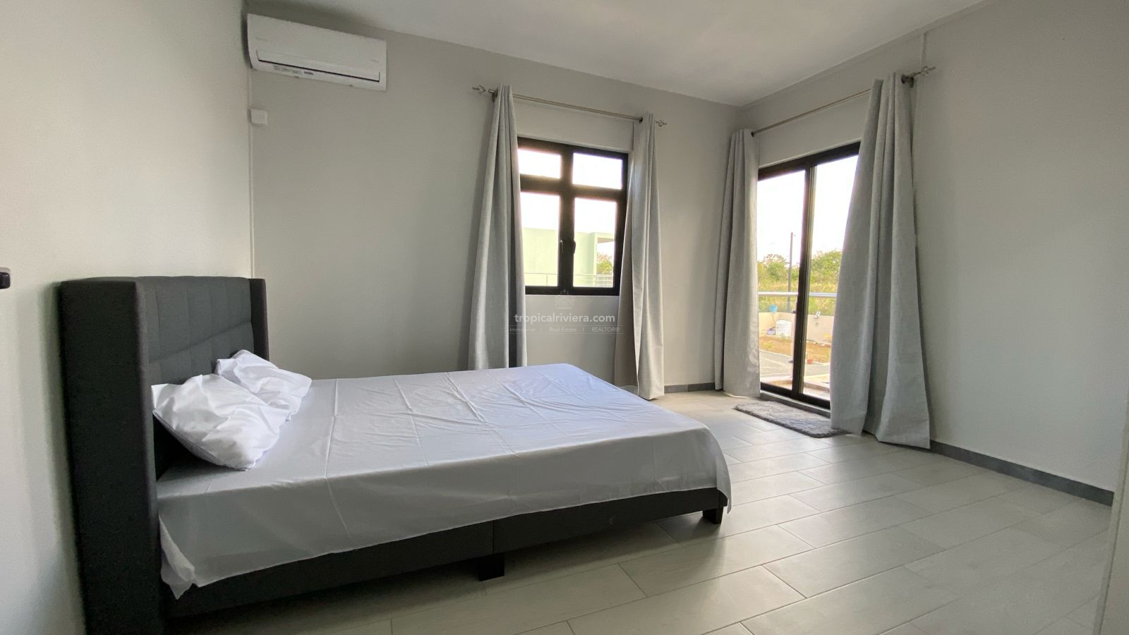Move-In Ready in Grand Baie: A Brand-New, Fully Furnished 4-Bedroom Villa – 195 m2