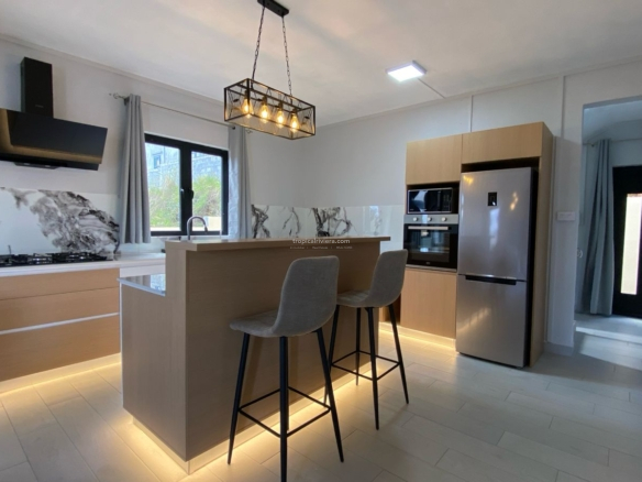 Move-In Ready in Grand Baie: A Brand-New, Fully Furnished 4-Bedroom Villa – 195 m2