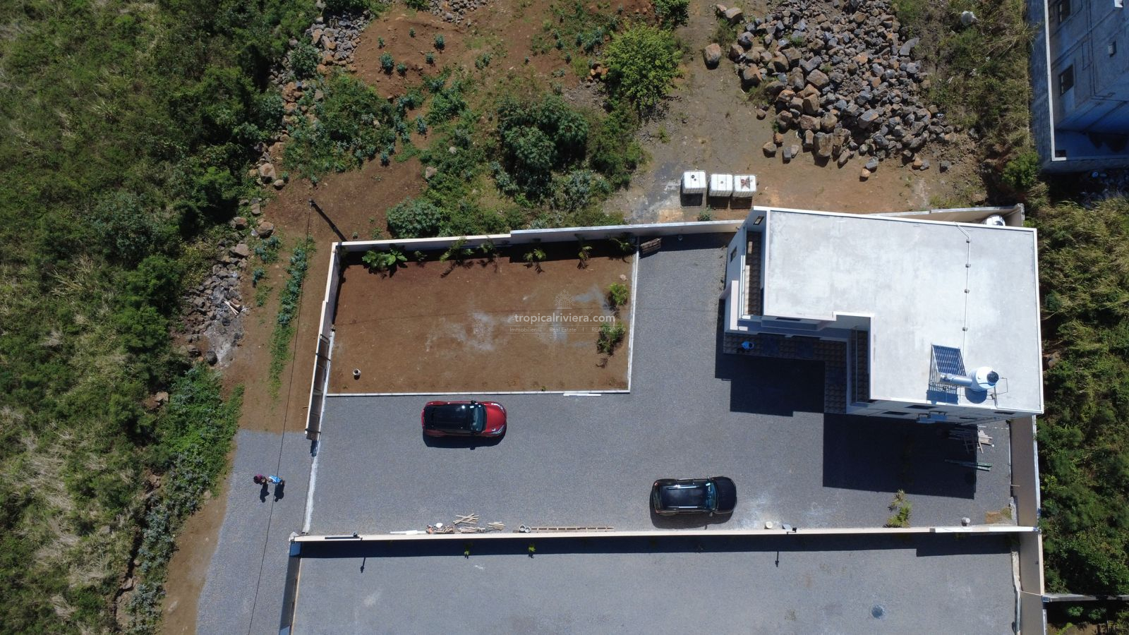Move-In Ready in Grand Baie: A Brand-New, Fully Furnished 4-Bedroom Villa – 195 m2