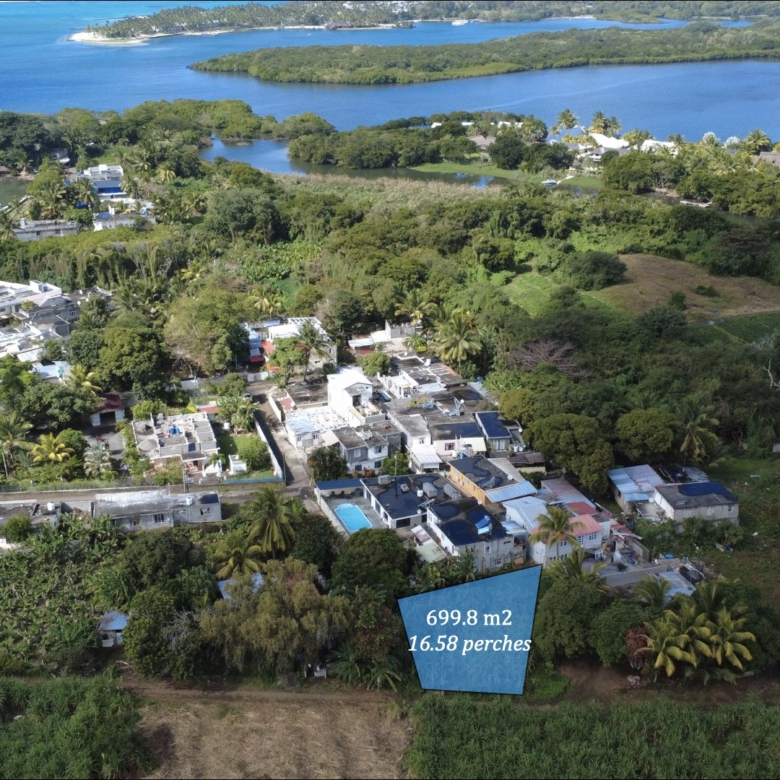 For Sale – Residential Land 669.8 m2 – Poste de Flacq