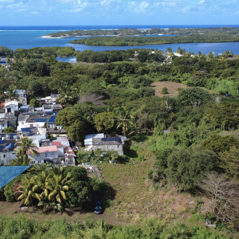 For Sale – Residential Land 669.8 m2 – Poste de Flacq