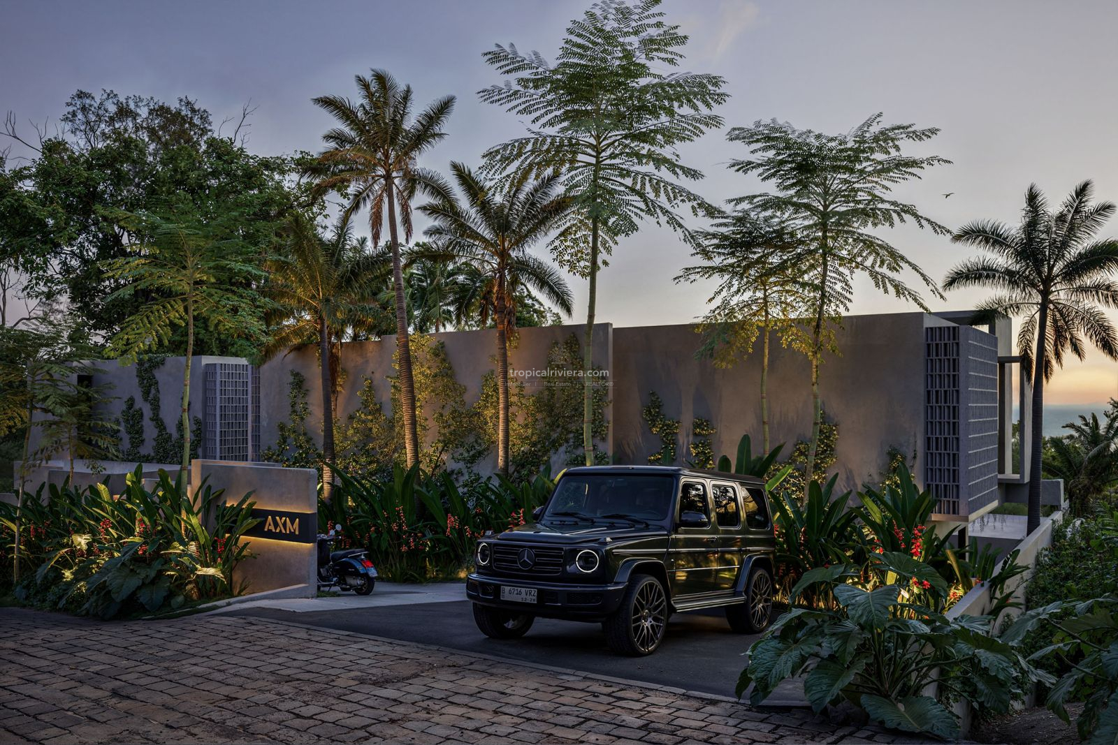 Uluwatu Hills Premium: Your Two-Storey Pool Villa in Bali