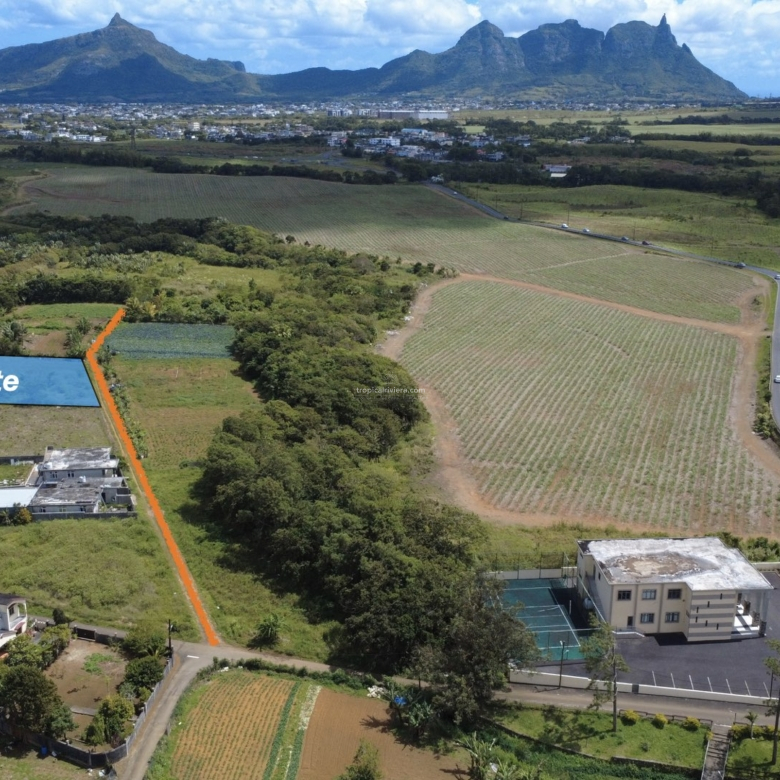 Prime Agricultural Land for Sale in Dagotière, Moka – 1,055 m²