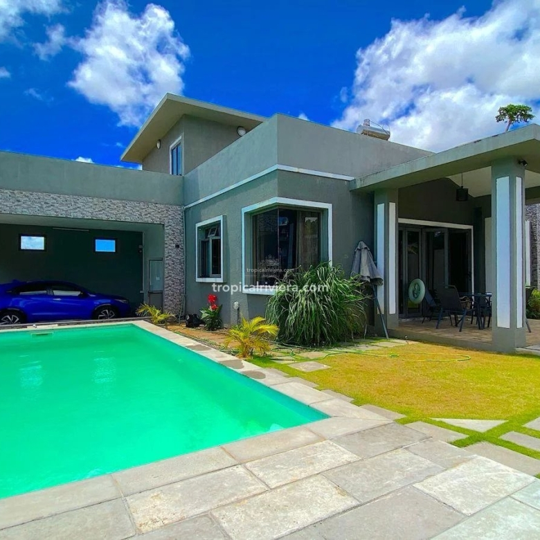 3-Bedroom Furnished Villa for Rent in Calebasses with Private Pool