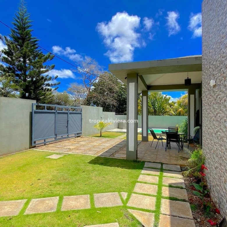 3-Bedroom Furnished Villa for Rent in Calebasses with Private Pool